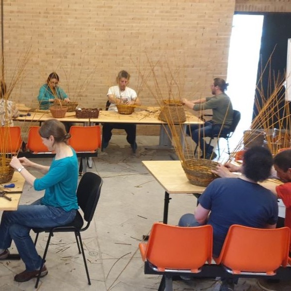 Chantar l\u0027Uvèrn 2025: corso di cesteria a Salbertrand (5 aprile)