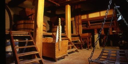 Interno Mulino idraulico del Martinet: locale macine