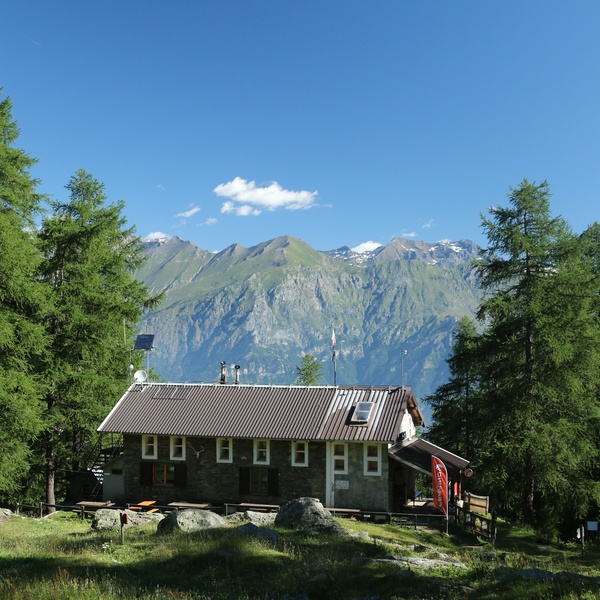 rifugio Toesca