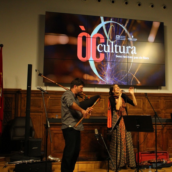 Un salut aux voyageurs