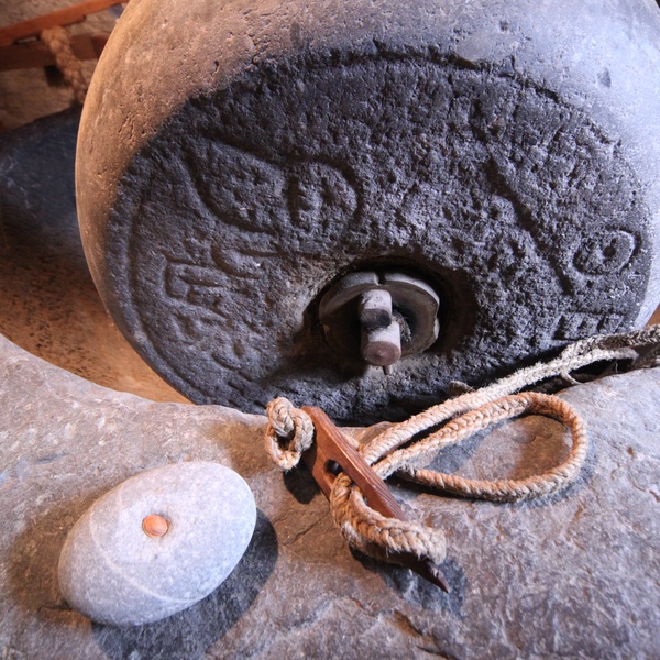 Particolare della \u0022Pita\u0022 nel Mulino idraulico del Martinet a Salbertrand