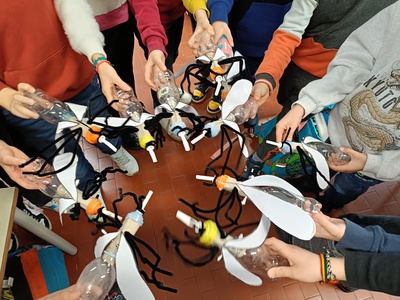 Laboratorio: costruiamo insieme una zanzara con materiale di riciclo